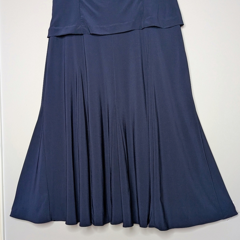 Alex Evenings Sleeveless Evening Dress Elegant Flowing Formal Beaded Neckline - Picture 8 of 16